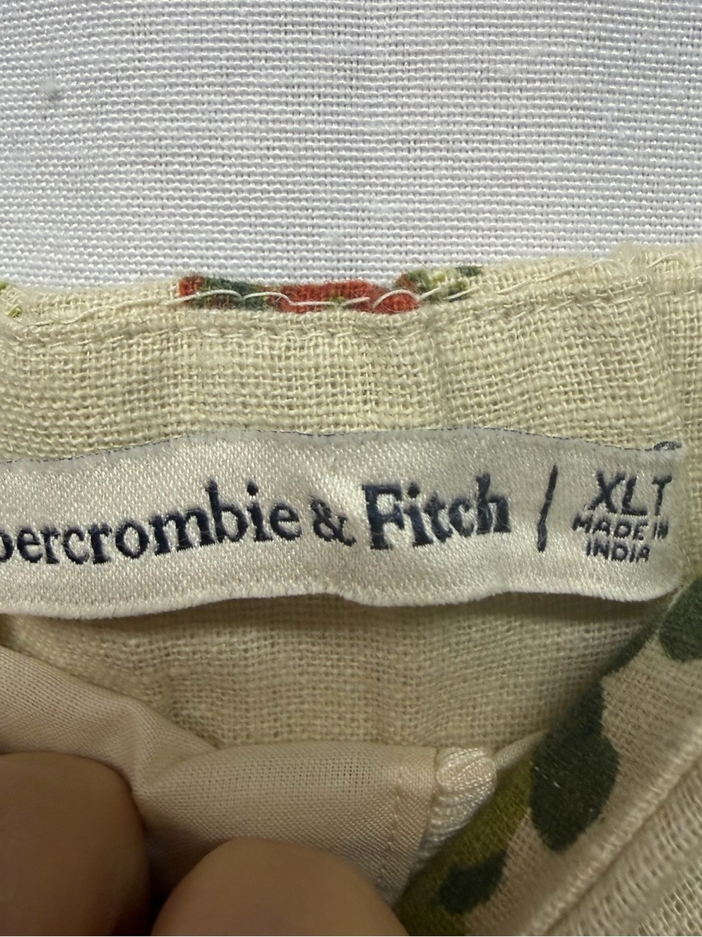 Abercrombie & Fitch Linen Blend Button Skort in a tan fruit pattern.XLT - Picture 5 of 10
